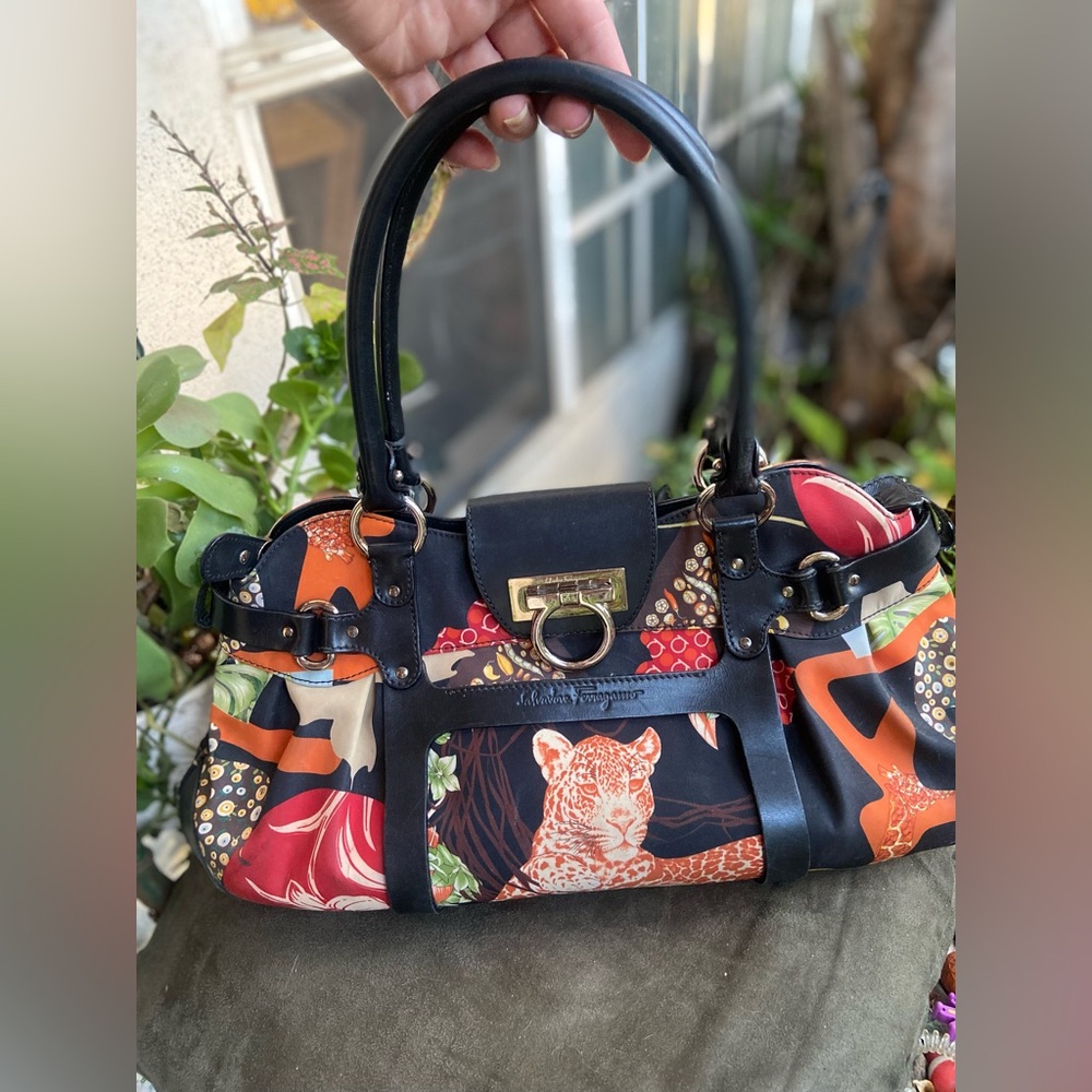 Salvatore Ferragamo Savannah Animal Handbag Multi Color - Picture 2 of 16